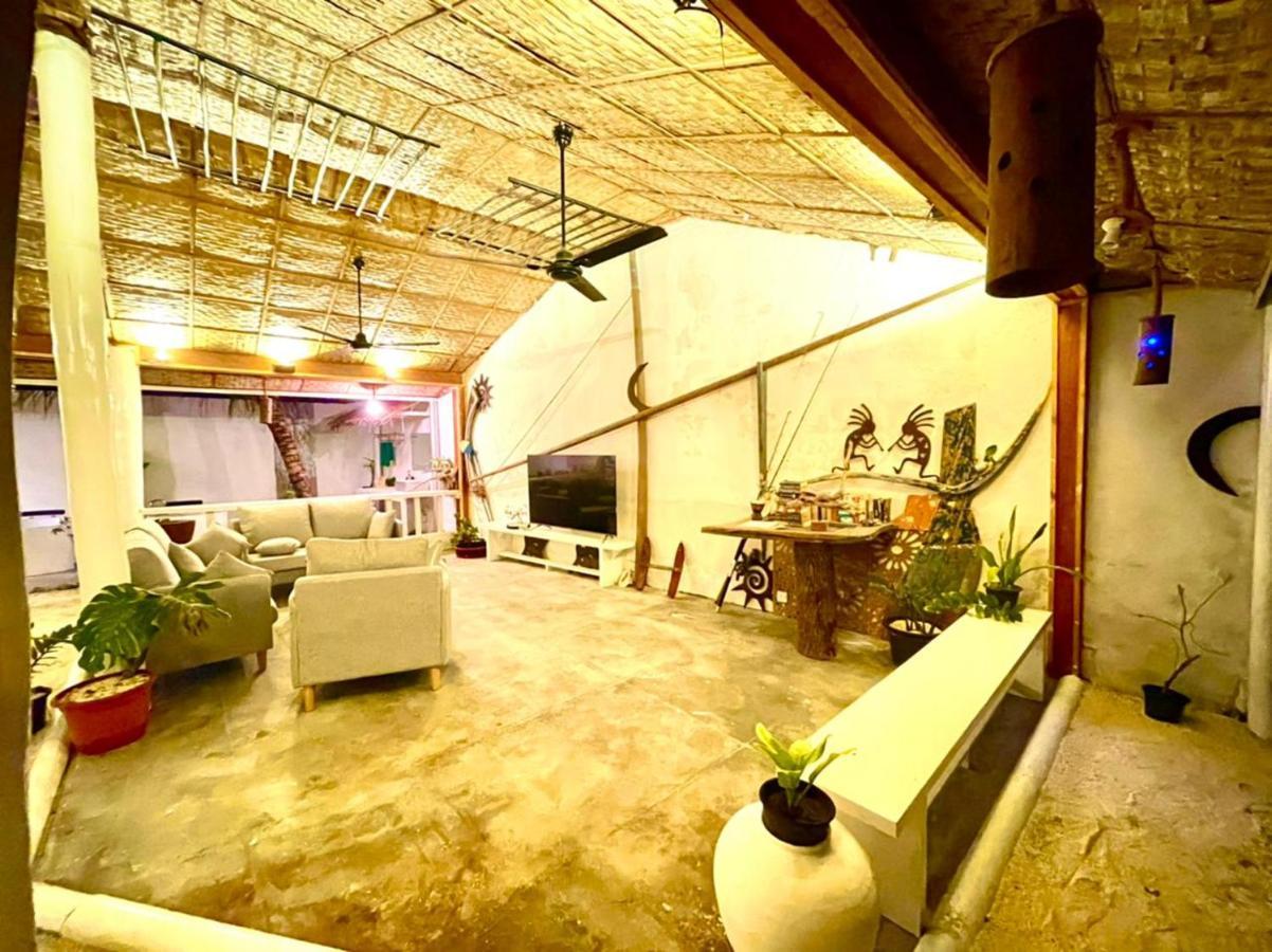Dhiffushi Island Villa Kültér fotó