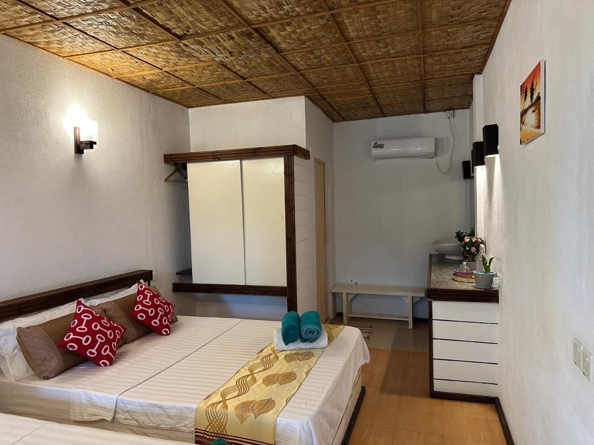 Dhiffushi Island Villa Kültér fotó