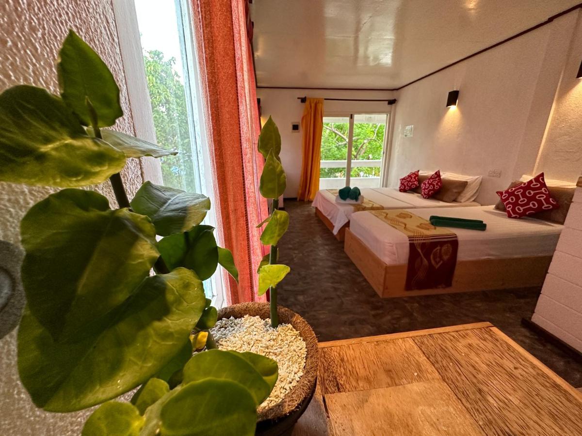 Dhiffushi Island Villa Kültér fotó