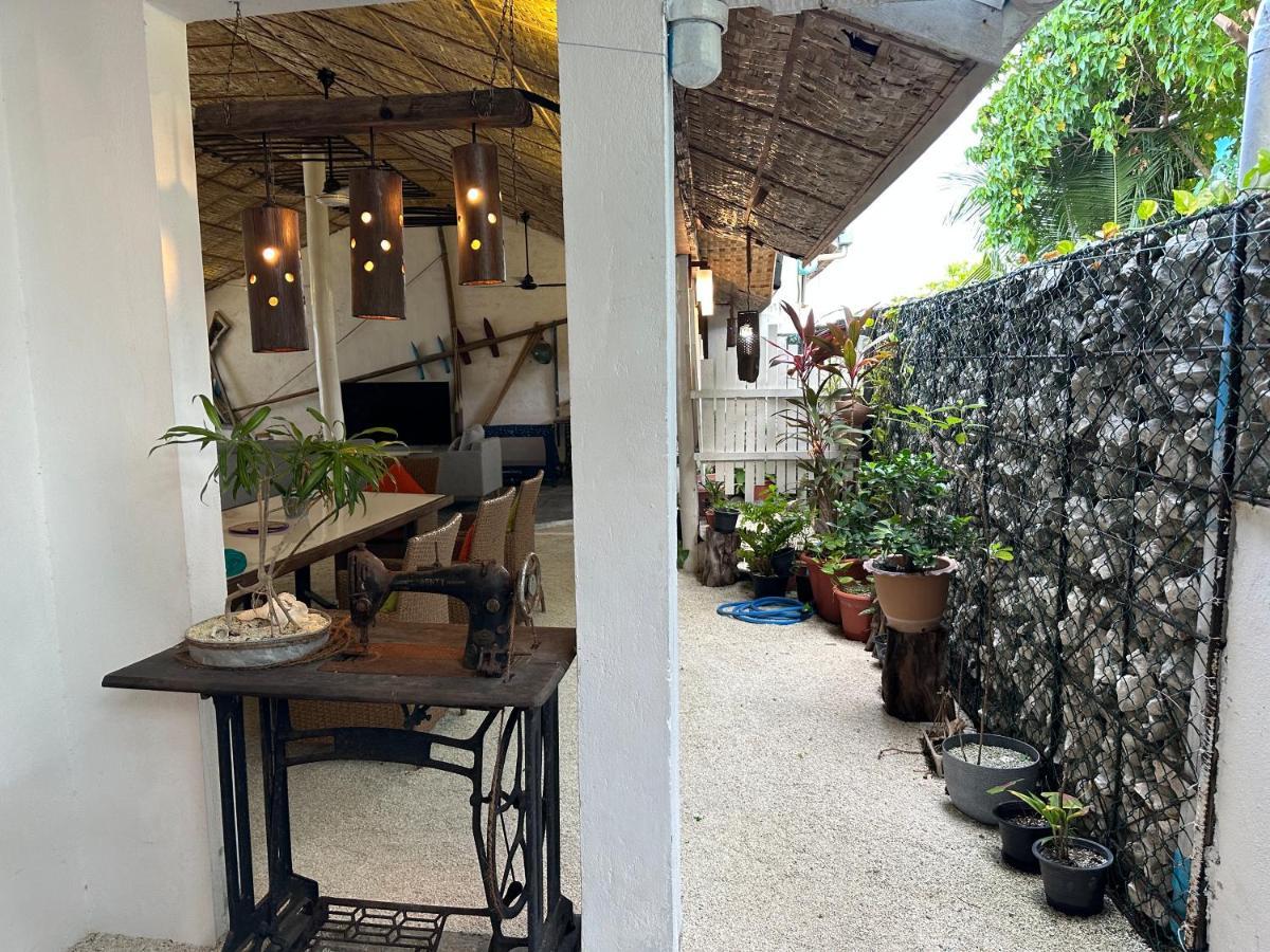 Dhiffushi Island Villa Kültér fotó